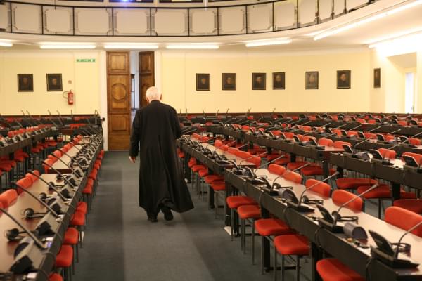 Fr. Peter-Hans Kolvenbach SJ, 29th Superior General of the Society of Jesus (the Jesuits) leaving the Aula of the 35th Jesuit General Congregation